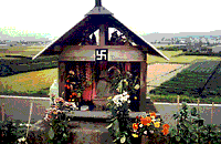 Japanischer Tempel mit Swastika -Symbol